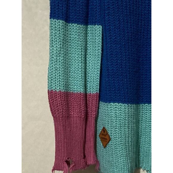 Simply Southerns Sweater Women’s Medium Distressed Striped Pink White Blue - Picture 5 of 10